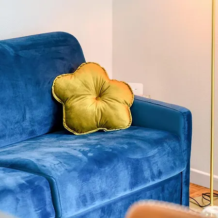 Appartement Cécile Charming One-bedroom With Parking Close To The Seine Rouen