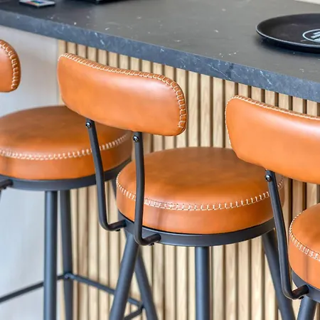 Alexandre F2 Cosy Avec Parking A Deux Pas De La Seine *